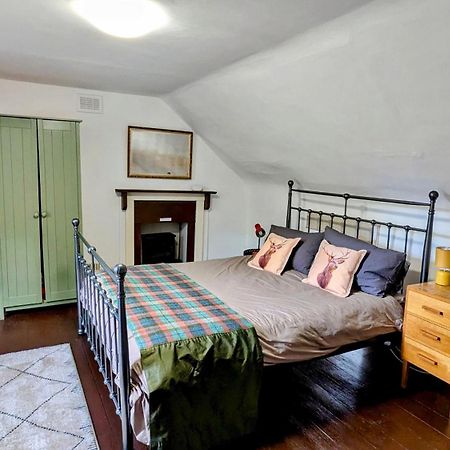 Powis House East Cottage スターリング エクステリア 写真